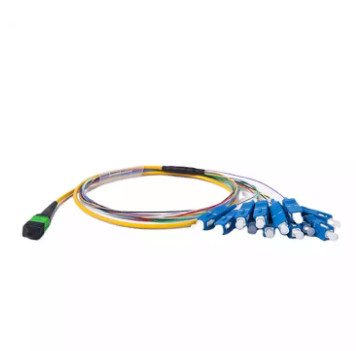 SM 12繊維SC FTTHの繊維光学のピグテール3 M MPO/MTP